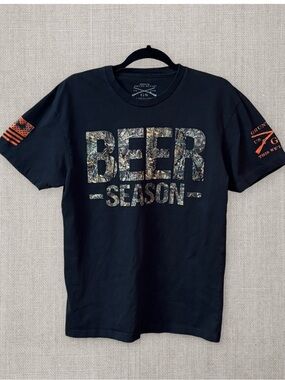 Black "Beer Season" Graphic Tee - Men's Crew Neck M